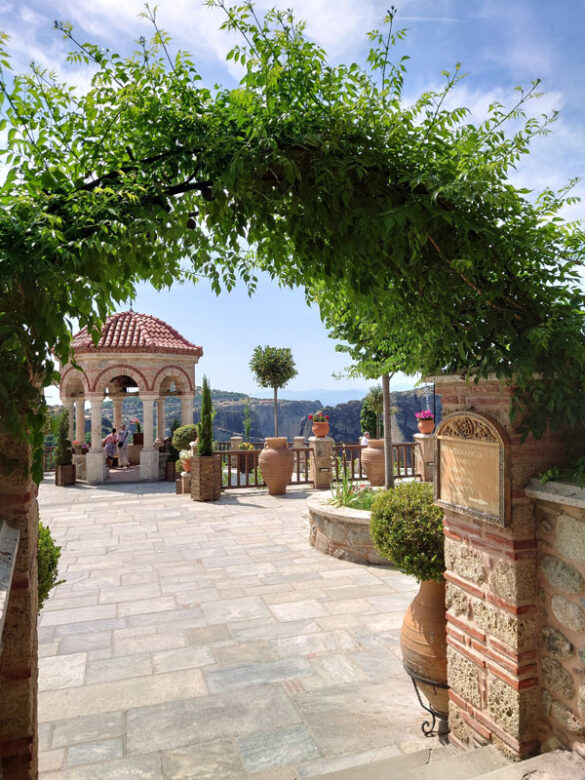 Les Météores Les Météores : visiter les monastères - Grèce