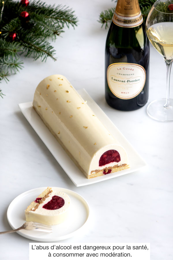La recette de la bûche champagne et fruits rouges